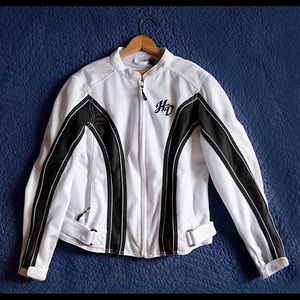 Harley Davidson jacket made of reflective material